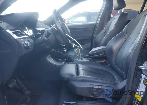 2018 BMW X1 xDrive28I из США, поврежденный, VIN WBXHT3C34J5L30989